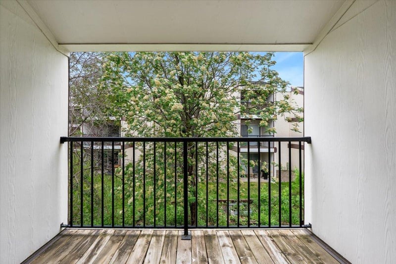 12840 Nicollet Ave #302, Burnsville, MN 55337