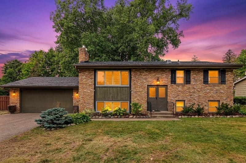 5616 Highwood Dr, Edina, MN 55436