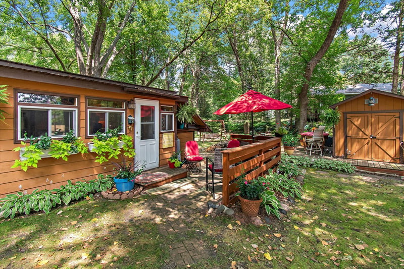 10700 56th St, Clear Lake, MN 55319