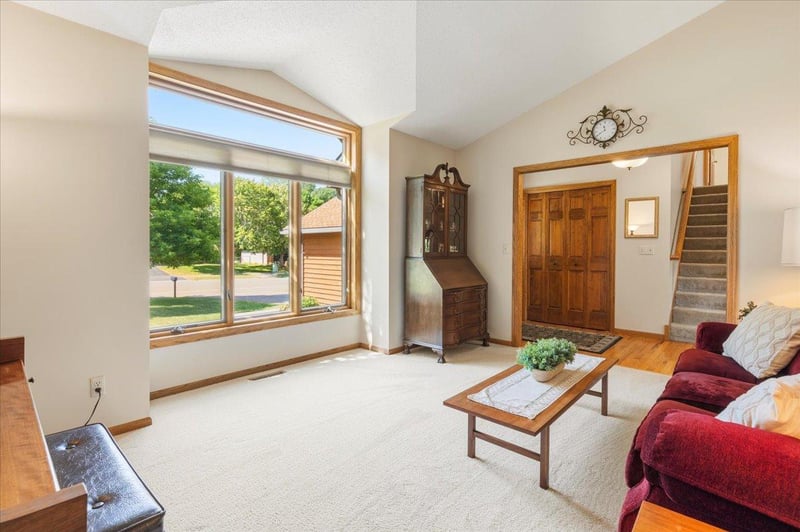 11273 N Eagle Lake Blvd, Maple Grove, MN 55369