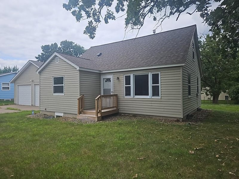 1131 80th Ave NE, Spring Lake Park, MN 55432