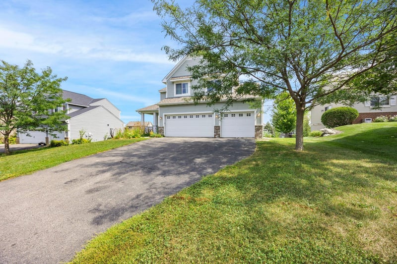 838 10th Ave NE, Lonsdale, MN 55046