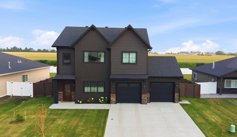 4335 23rd Ave S, Moorhead, MN 56560