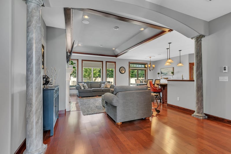 639 18th St NW, Sauk Rapids, MN 56379