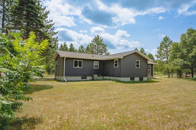 4130 4th St NW, Backus, MN 56435