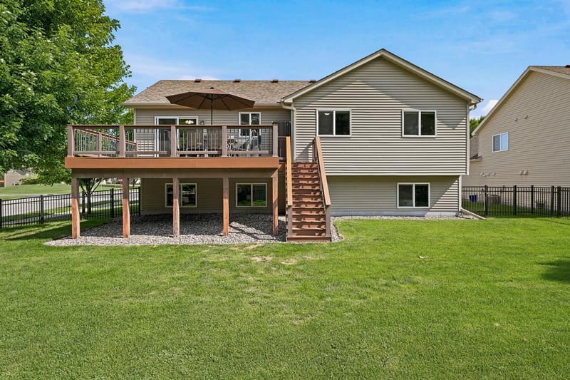 2000 119th Ave NE, Blaine, MN 55449