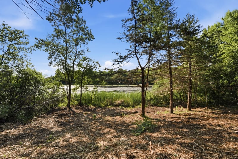 21455 Finley Cir, Richmond, MN 56368