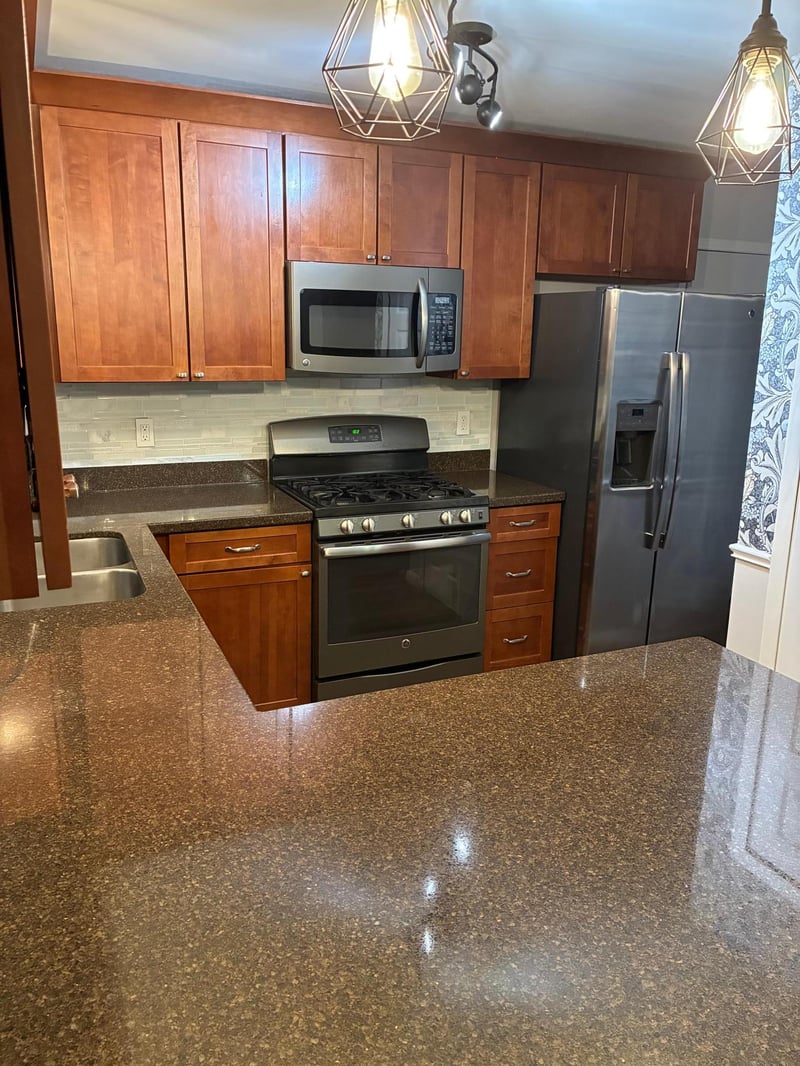 8935 Pine Bluff Ct, Eden Prairie, MN 55347