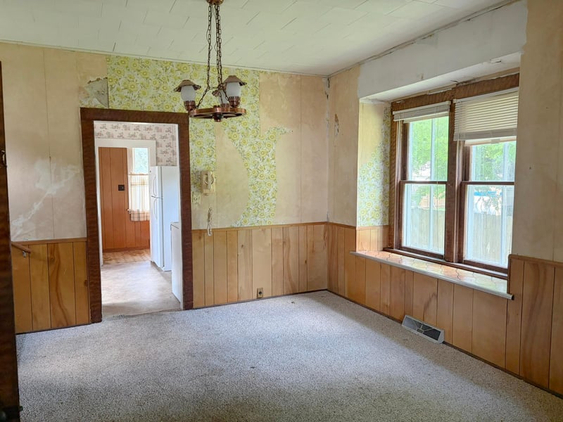 214 2nd St NW, Pennock, MN 56279