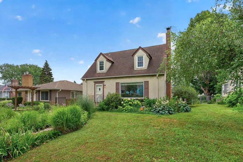 760 Nebraska Ave E, Saint Paul, MN 55106