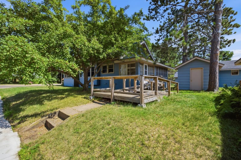 202 E Main St, Crosby, MN 56441