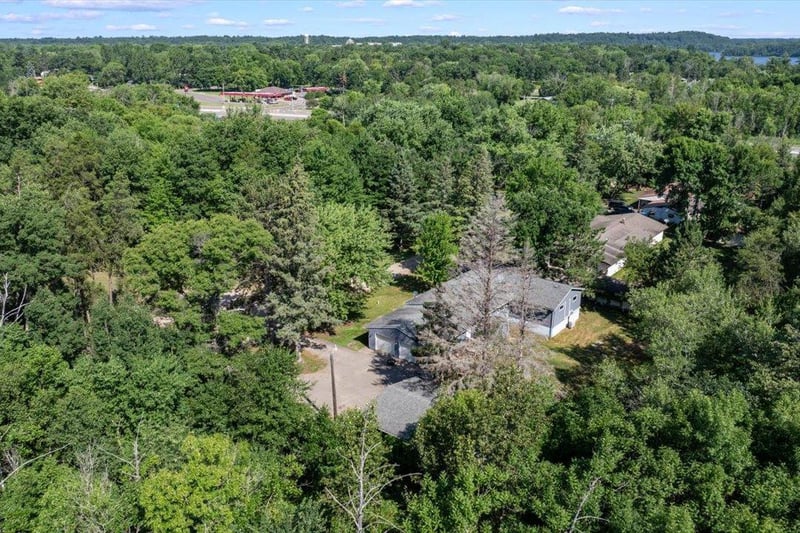 14412 Laurian Ln, Brainerd, MN 56401