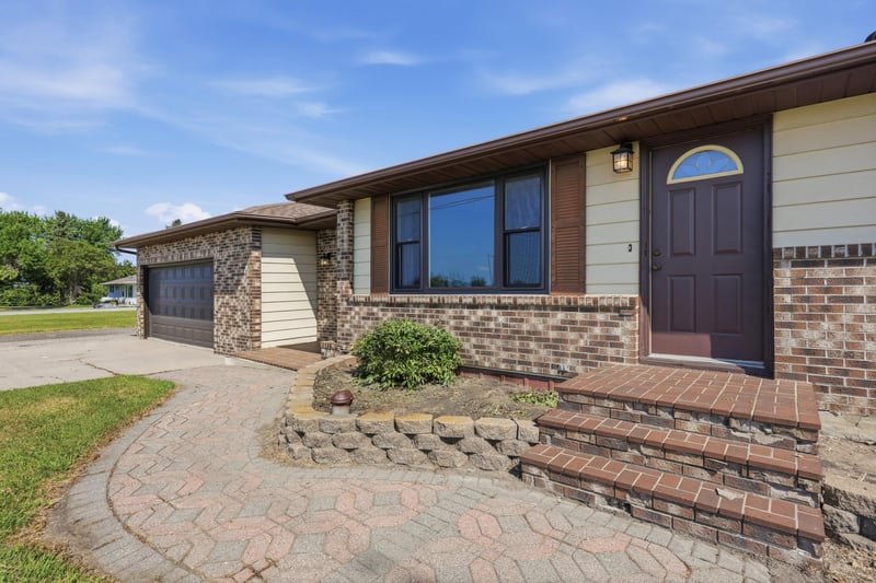 6378 10th St SW, Glyndon, MN 56547