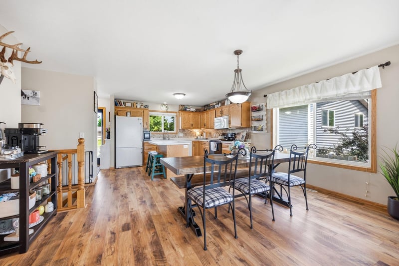 740 Texas Ave NW, Hutchinson, MN 55350