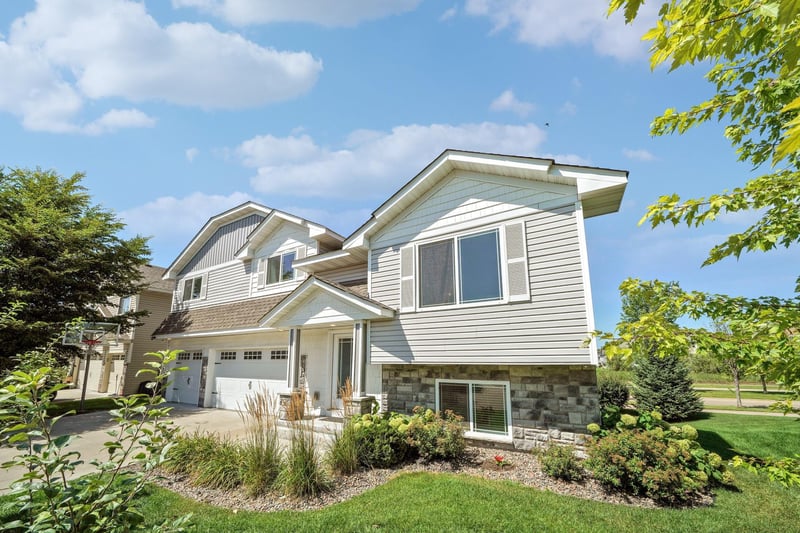 4345 122nd Cir NE, Blaine, MN 55449