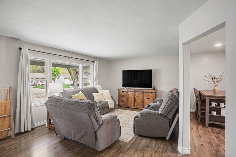 808 N Oakley St, Luverne, MN 56156