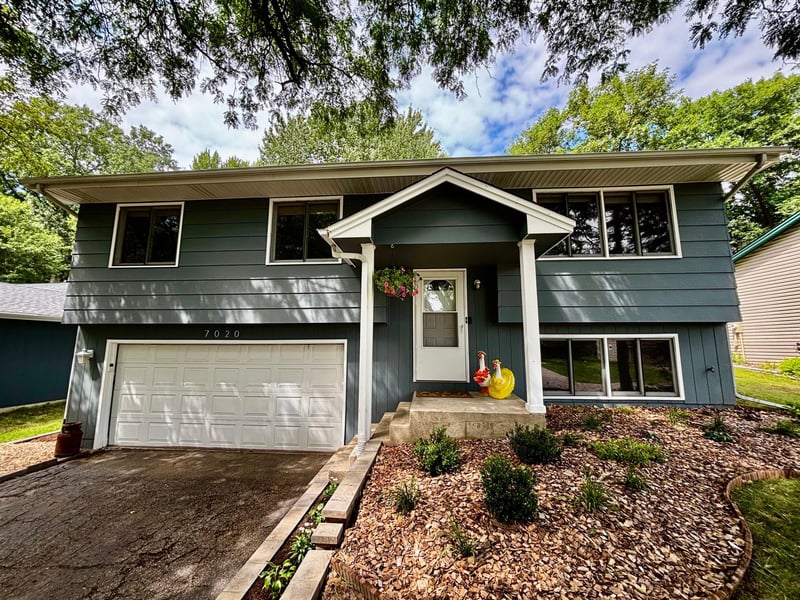 7020 Springhill Cir, Eden Prairie, MN 55346
