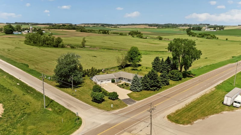1413 60th Ave NW, Byron, MN 55920