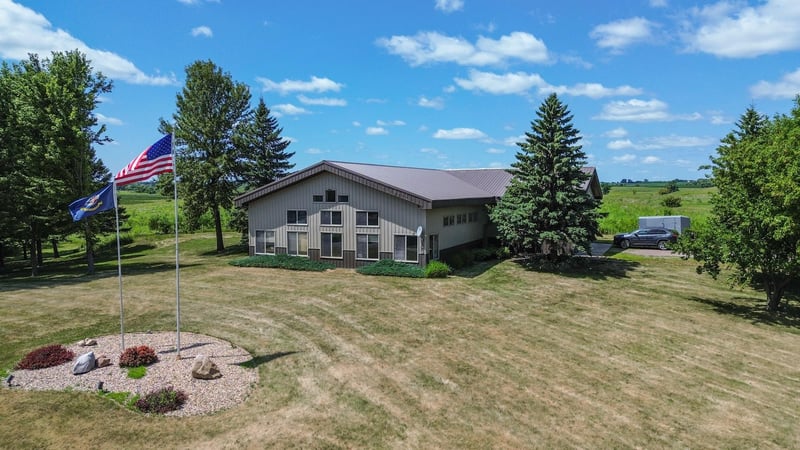 13700 13th St NW, Spicer, MN 56288