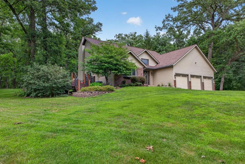 5843 Meadow Dr SE, Rochester, MN 55904