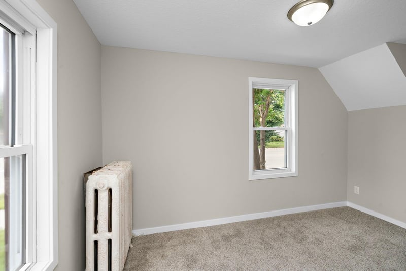 205 Adams St SE, Hutchinson, MN 55350