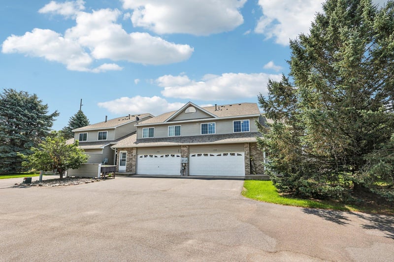 214 11th Ave S, Princeton, MN 55371