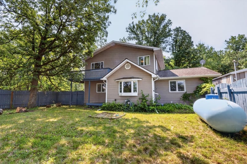 100 Cedar St, Bigfork, MN 56628