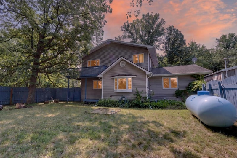 100 Cedar St, Bigfork, MN 56628