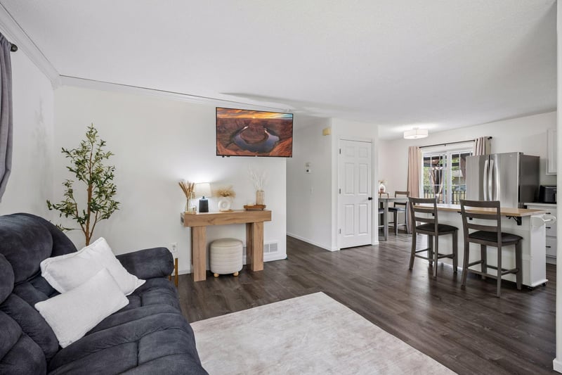 9230 Widgeon Ln, Monticello, MN 55362