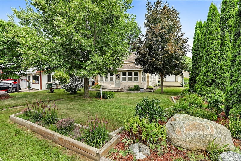 4278 112th St NW, Maple Lake, MN 55358