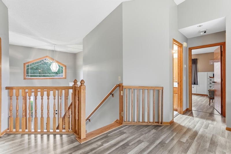 18181 Ironton St NW, Elk River, MN 55330