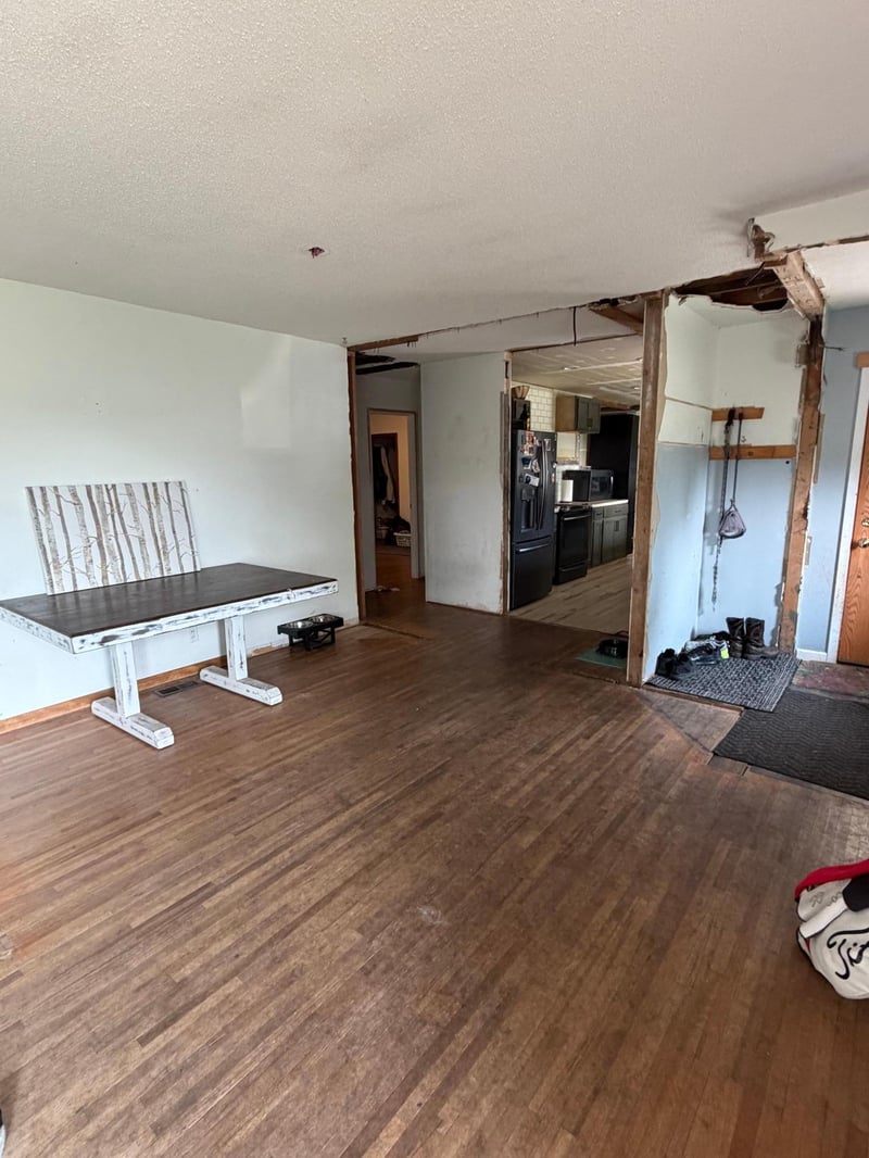 805 Elm Ave S, Hallock, MN 56728