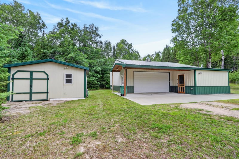 28750 Prairie Lake Rd, Grand Rapids, MN 55744