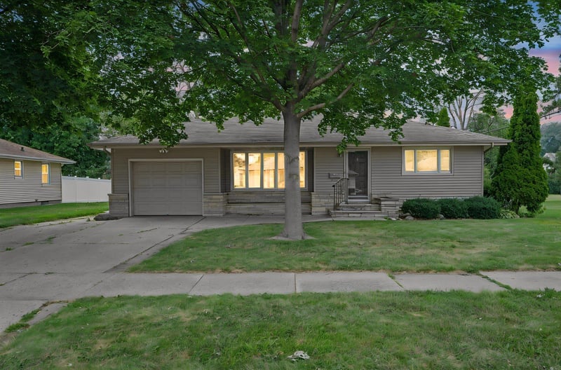 512 S Orient St, Fairmont, MN 56031