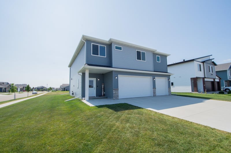 4887 Hampton Cir S, Moorhead, MN 56560