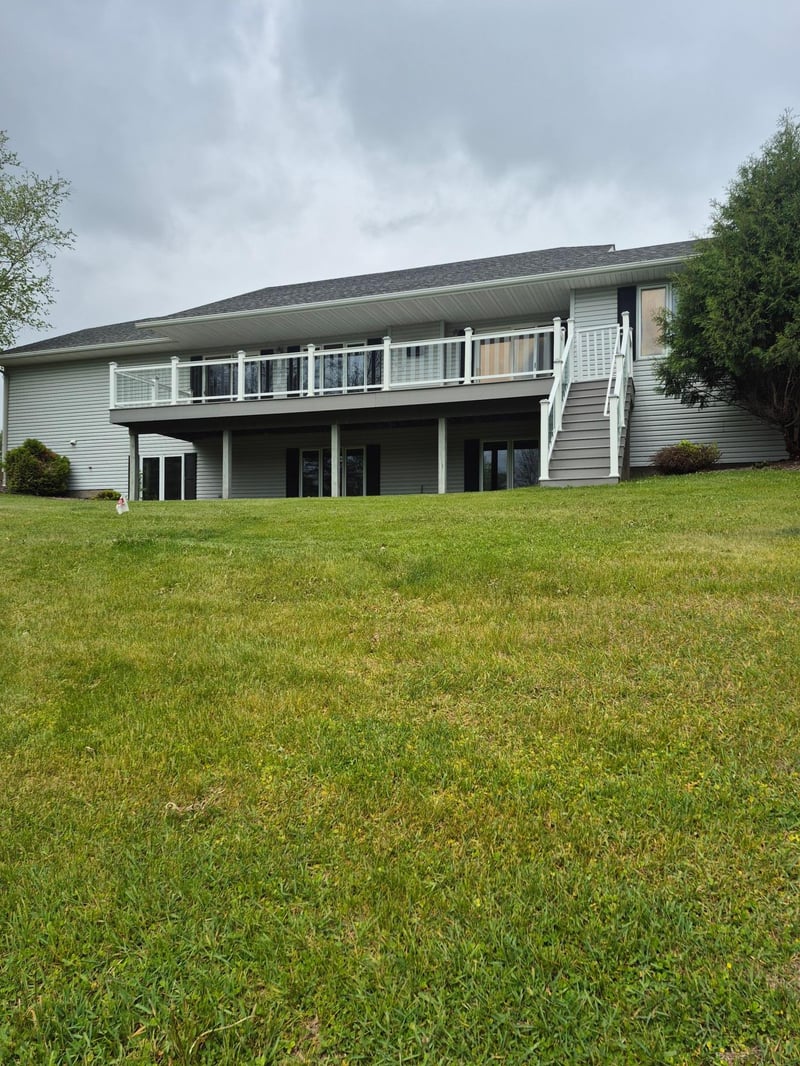 101 Northridge Dr, Kenyon, MN 55946