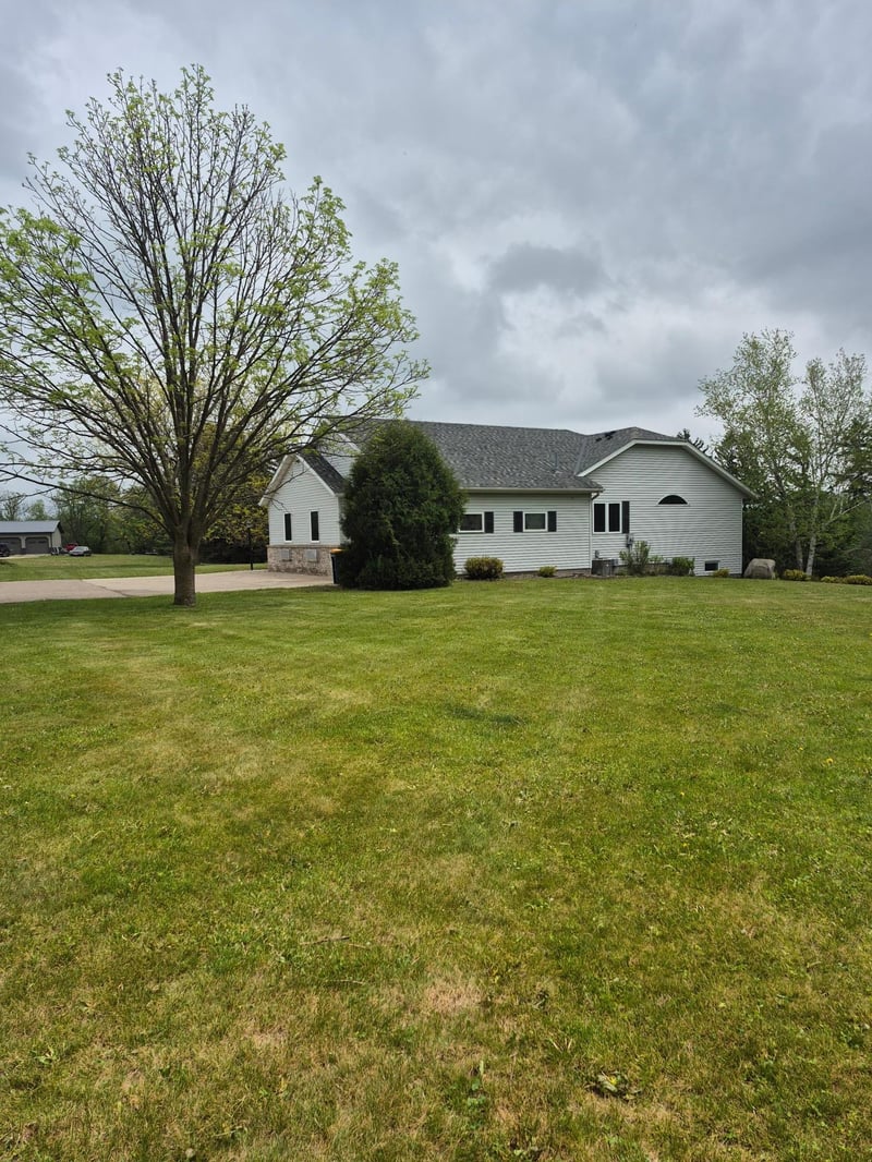 101 Northridge Dr, Kenyon, MN 55946