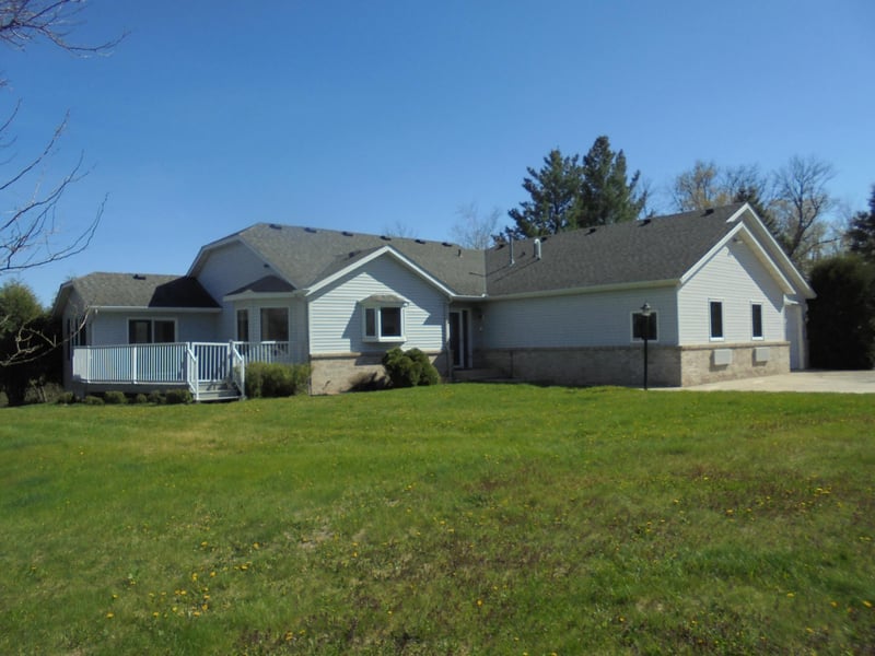 101 Northridge Dr, Kenyon, MN 55946