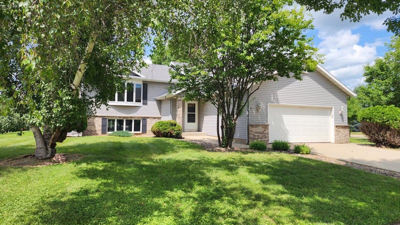 4608 Canterbury Ct NW, Rochester, MN 55901