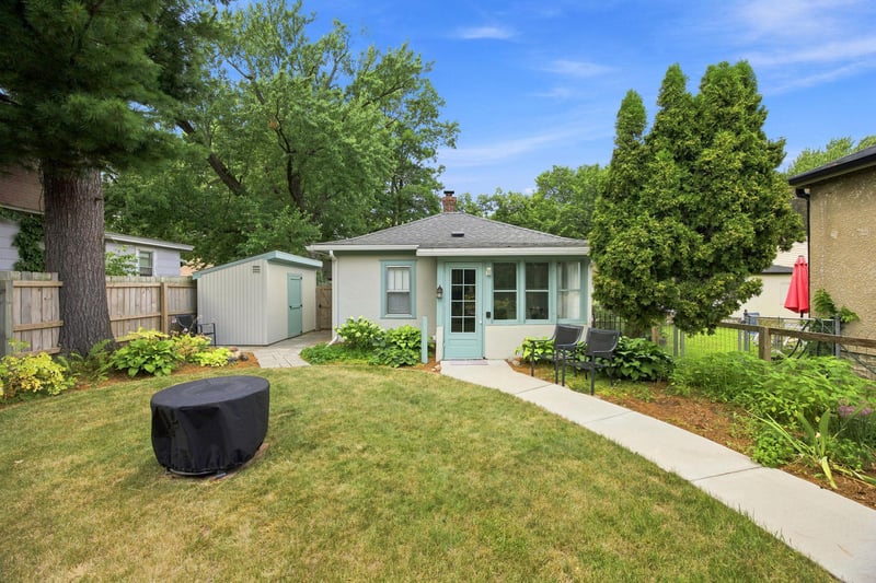 4634 Bloomington Ave, Minneapolis, MN 55407