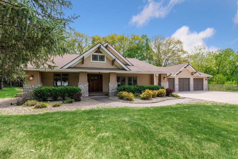 18677 Ponderosa Ct, Eden Prairie, MN 55347