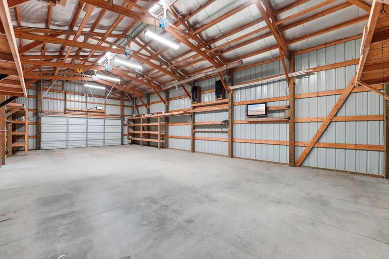 31240 Naples Ct NE, Cambridge, MN 55008