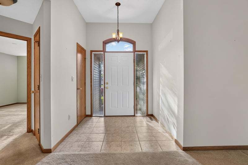 5216 Gemstone Ln NW, Rochester, MN 55901