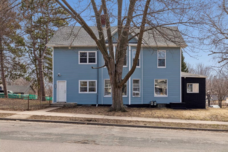 2326 Bryant Ave N, Minneapolis, MN 55411