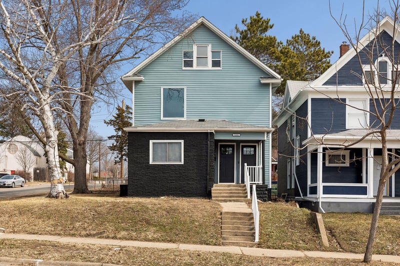 2326 Bryant Ave N, Minneapolis, MN 55411