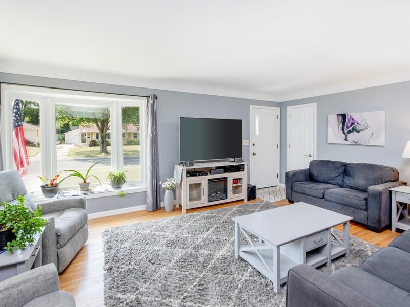 722 24th Ave N, South Saint Paul, MN 55075