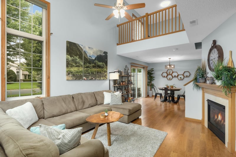 307 Arrowhead Dr, Lino Lakes, MN 55014