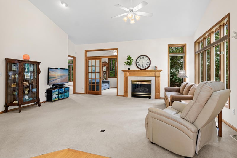 2644 Rivers Bluff Ln, Anoka, MN 55303