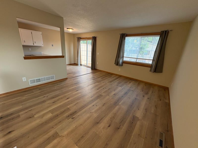 5655 Otter View Trl, White Bear Lake, MN 55110
