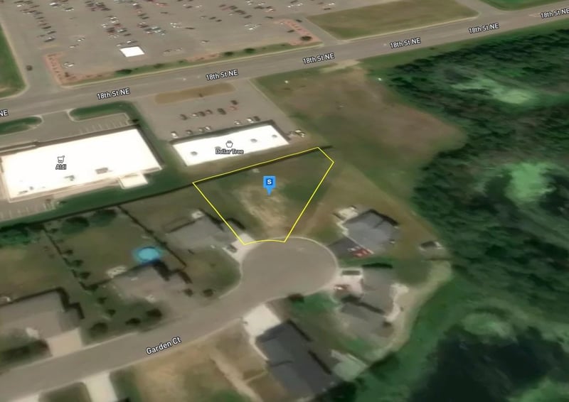15001 Garden Ct, Little Falls, MN 56345